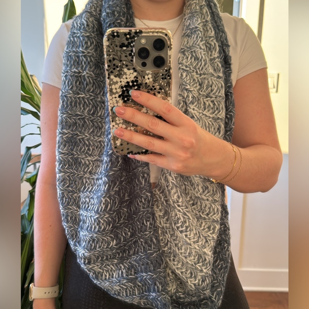 Round scarf wool